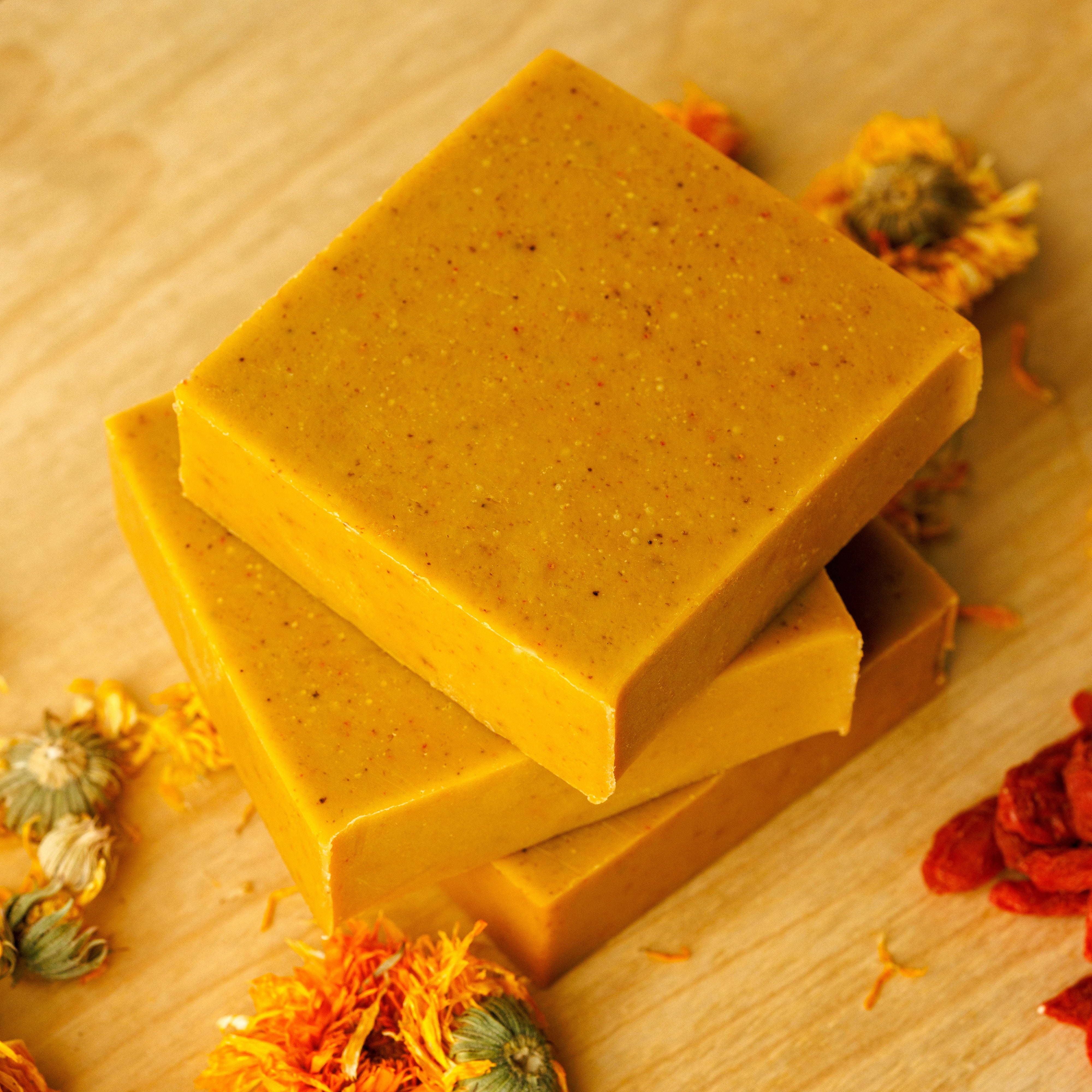 Natural Soap：Calendula & Blue Tansy Soothing Bar